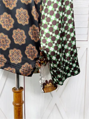 Urban‎ Outfitters Retro Multi Print Patchwork Satin Oversized Shirt Small thumbnail 6