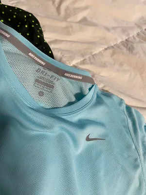 Nike Womens Drifit Aqua Running shirt thumbnail 3