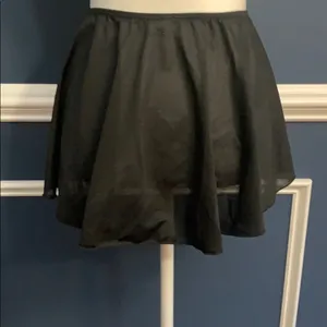 Black Dancer’s skirt thumbnail 2