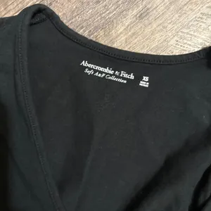Abercrombie & Fitch black long sleeve bodysuit Size‎ XS thumbnail 2