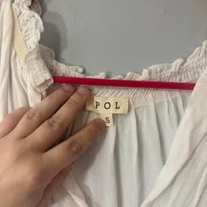 POL‎ white lace blouse thumbnail 3