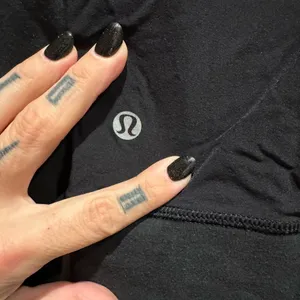 Lululemon All yours Crew in Black size 4 thumbnail 10