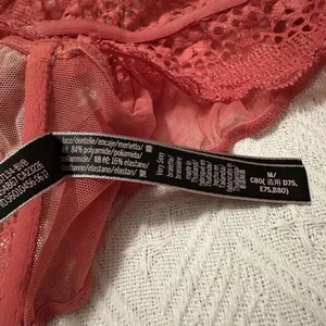 Victoria’s Secret Pink Lace Racer back Bralette Women’s Sz M Medium NWOT thumbnail 9