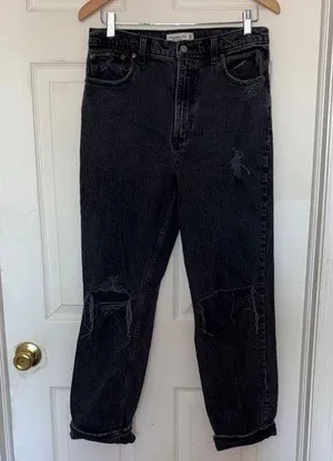 Abercrombie & Fitch The 90’s Straight Ultra High Rise Jeans thumbnail 1