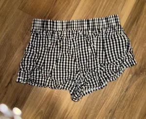White Fox Shorts Boutique thumbnail 1