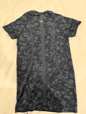 Lululemon Swiftly Tech Short Sleeve thumbnail 2