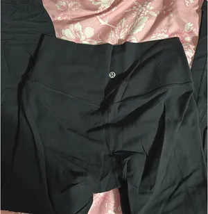 Lululemon Black Leggings Align thumbnail 2