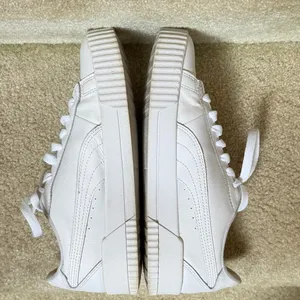 PUMA Women's Carina Low Top Athletic Trainers Sneaker‎ White Size 8.5” thumbnail 5