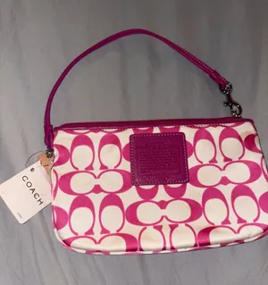 NWT Vintage Coach Peyton Dream C Signature Canvas Wristlet with Strap thumbnail 1