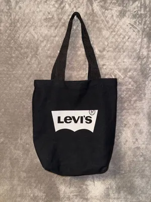 Levi's Batwing Logo Canvas Tote Bag in Black thumbnail 3