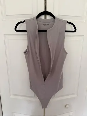 Abercrombie & Fitch Soft A&F Rib Gray Bodysuit Zip Deep Plunge Neck Medium thumbnail 5