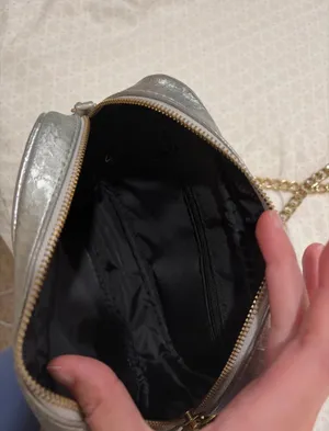 Victoria’s secret Purse thumbnail 4