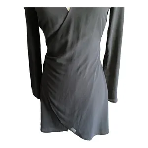 Lulus Stunning chiffon. Wrap dress, long sleeves, fully lined, dress is 100% polyester, lining is 100% rayon, excellent condition, size xs thumbnail 4