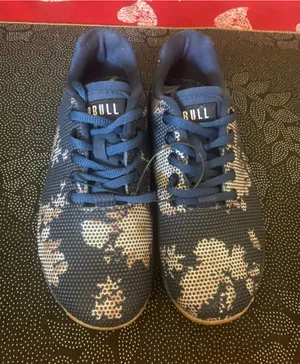 No bull blue floral sneakers size W6.5 thumbnail 1
