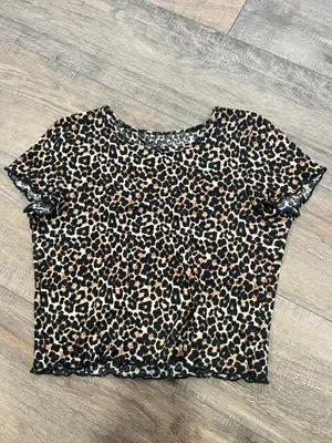 American Eagle cheetah baby tee thumbnail 1