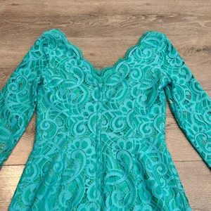 Lilly‎ Pulitzer Helene Lace Sheath Dress V Neck 3/4 Sleeve Turquoise Size 0 thumbnail 3