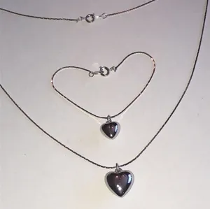 Vintage Silver Tone Dainty Heart Pendant Necklace Bracelet Set thumbnail 1