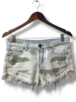 Free People |EUC 100% Cotton Boho Olive Camo Studded Distressed Denim Shorts (27 thumbnail 4