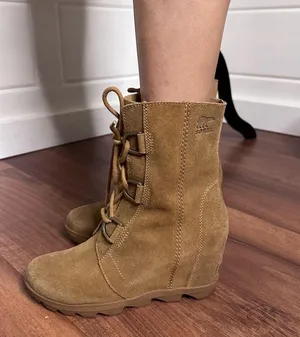 Women’S Joan Of Arctic™ Wedge Ii thumbnail 2