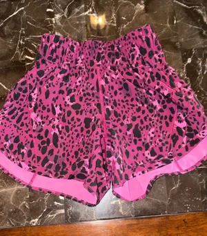 Lululemon Shorts thumbnail 1