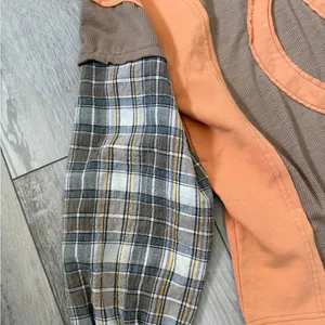 NWT Easel Peace Patch Mixed Mineral Washed Colorblock Plaid Top size large thumbnail 6