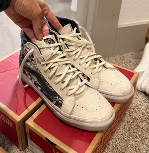Vans Sneakers thumbnail 1