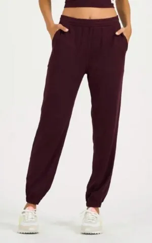 Vuori Boyfriend Performance Jogger Dreamknit Heathered Aubergine Size M thumbnail 1