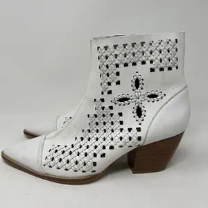 Matisse Bello‎ White Lattice Leather Lasercut Boots Size 8.5 Zip Ankle Booties thumbnail 4