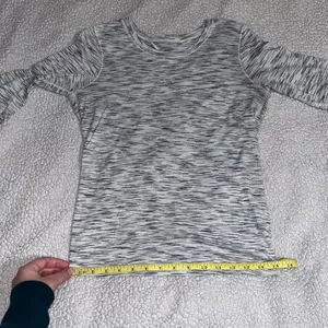 Lululemon Beat The Heat Long Sleeve thumbnail 13