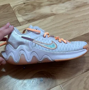 Women’s Basketball Shoes Fruit thumbnail 3