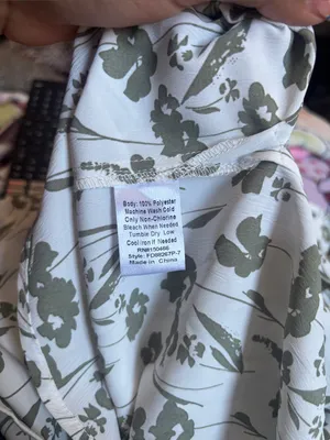 Monday Fun Kinny Split Neck Smocked Shoulder Blouse Green Size 2X thumbnail 5