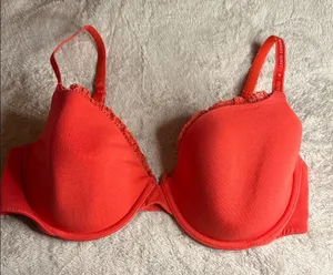 Victoria's Secret Coral Lace Bra thumbnail 1