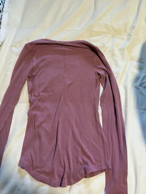 Lululemon Hold Tight Long Sleeve thumbnail 2