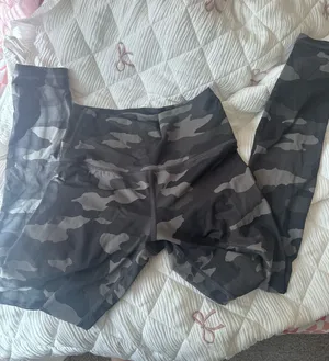 Aerie Leggings Offline High-Waisted Camo thumbnail 1