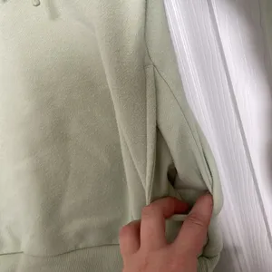 Universal Threads Comfy hoodie thumbnail 3