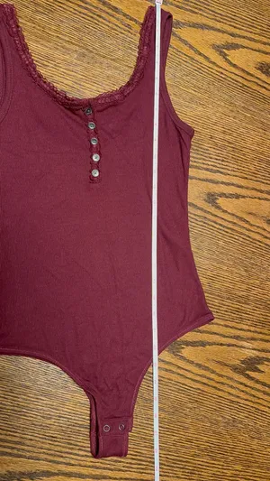 Hollister Burgundy Ribbed Lace Trim Bodysuit Size Small thumbnail 6