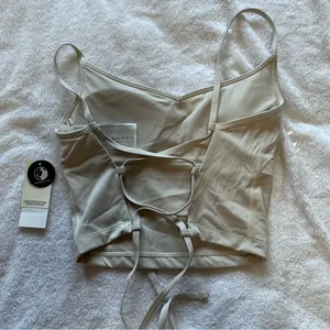 Hollister GILLY HICKS ACTIVE ENERGIZE LACE-UP TANK thumbnail 7