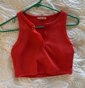 Discovery Crop top thumbnail 1