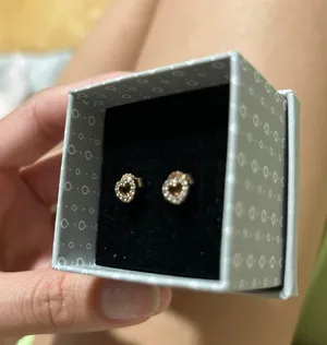 Earrings thumbnail 2