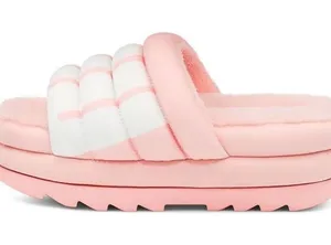 UGG Maxi Slide Slippers Logo Pink Scallop Women’s Size 8 NEW thumbnail 1
