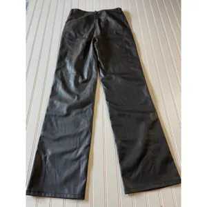 Zara Black Faux Leather Straight Leg Pants Womens Size 6‎ 5-Pocket Trousers thumbnail 9