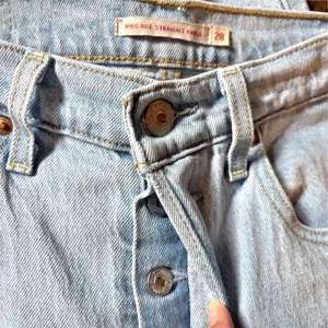 Levi's Premium Ribcage Straight Ankle Light Wash Raw Hem Jeans - size 28 thumbnail 5