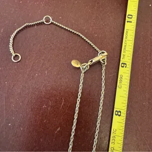 Gold Pendant Necklace thumbnail 8