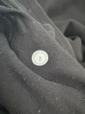 Lululemon Scuba High-Rise Jogger in Black Sz 2 thumbnail 9