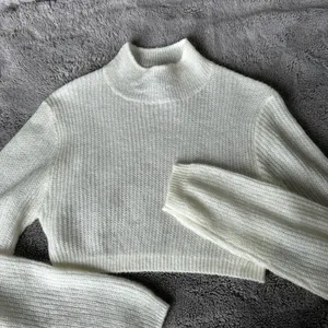 Cropped Sweater thumbnail 2