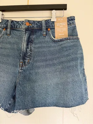 NWT MADEWELL Perfect Jean Shorts Women Curvy Raw Hem Stretch Size 31 thumbnail 4