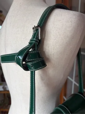 Urban Outfitters Green Indie Shiny Faux Leather Y2K Shoulder Bagette Preppy‎ thumbnail 6