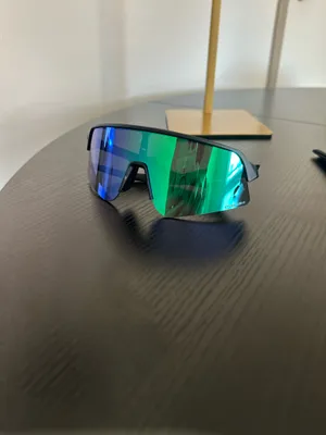 Oakley Sunglasses unisex thumbnail 2