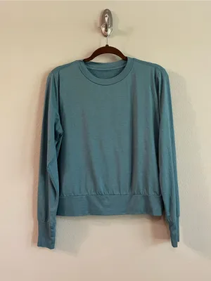 Vuori Smoke Blue Daydream Crewneck Long Sleeve Top Size L thumbnail 2