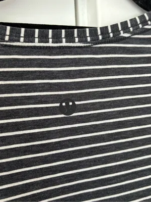 Lululemon Love Crew III SS Tshirt Hype Stripe Black White size 6 thumbnail 5